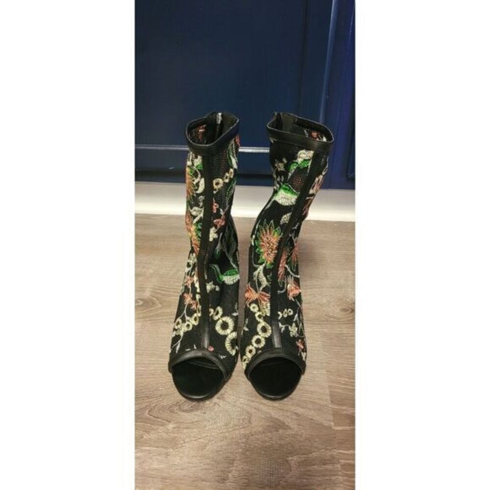 Cape Robbin Black Floral Embroidered Peep-Toe Ankle Boots